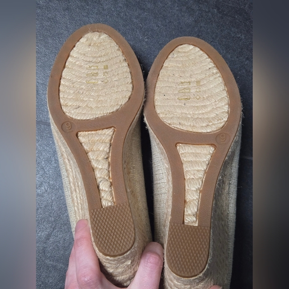 NEW - Womens J. Crew Gold ✨️ Espadrille 3 In Wedge Heel with Textured Toe Size 9 - Picture 5 of 10